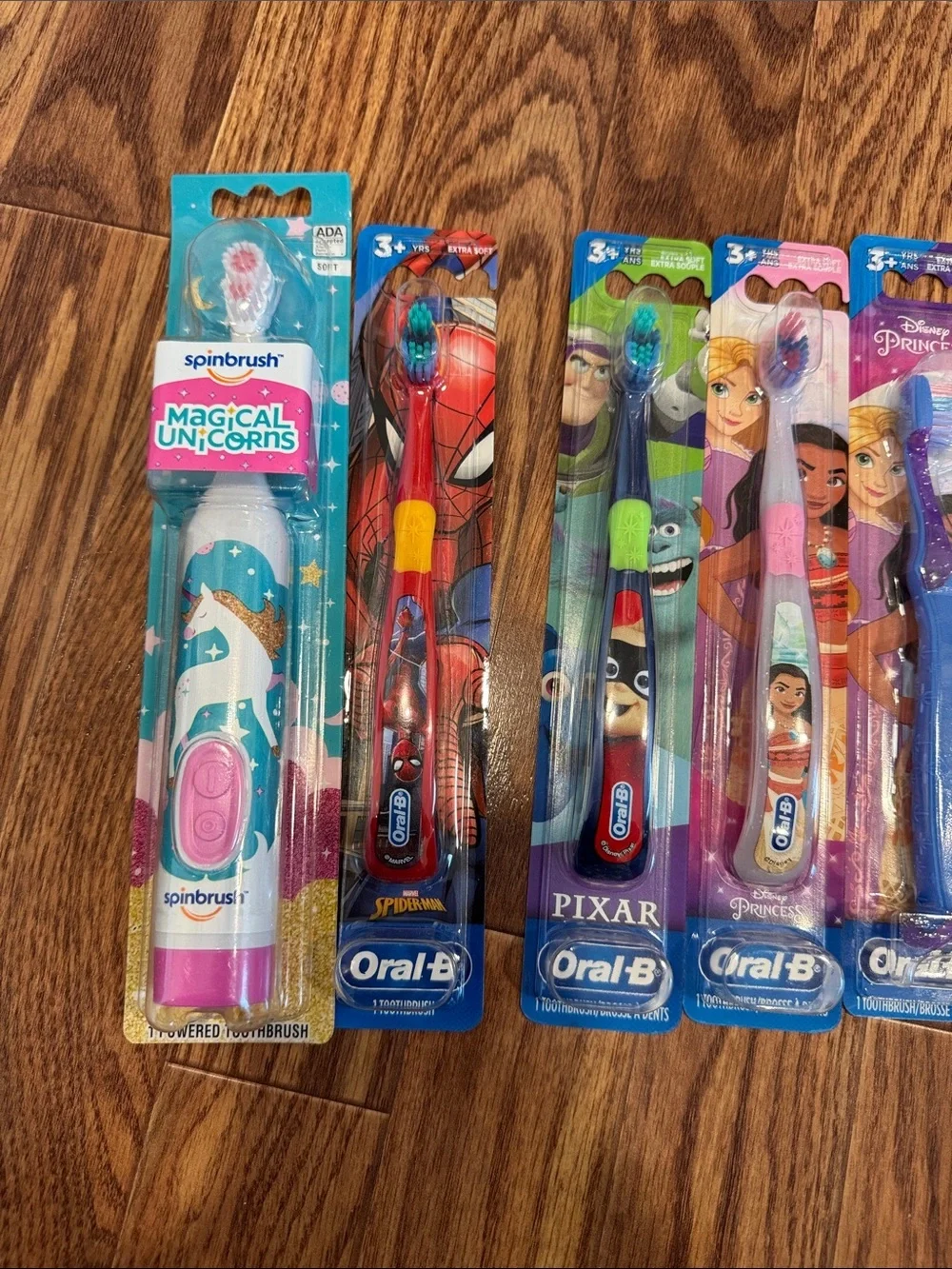 Oral-B Kids Character Toothbrushes - Multicolor/Character Assortment
